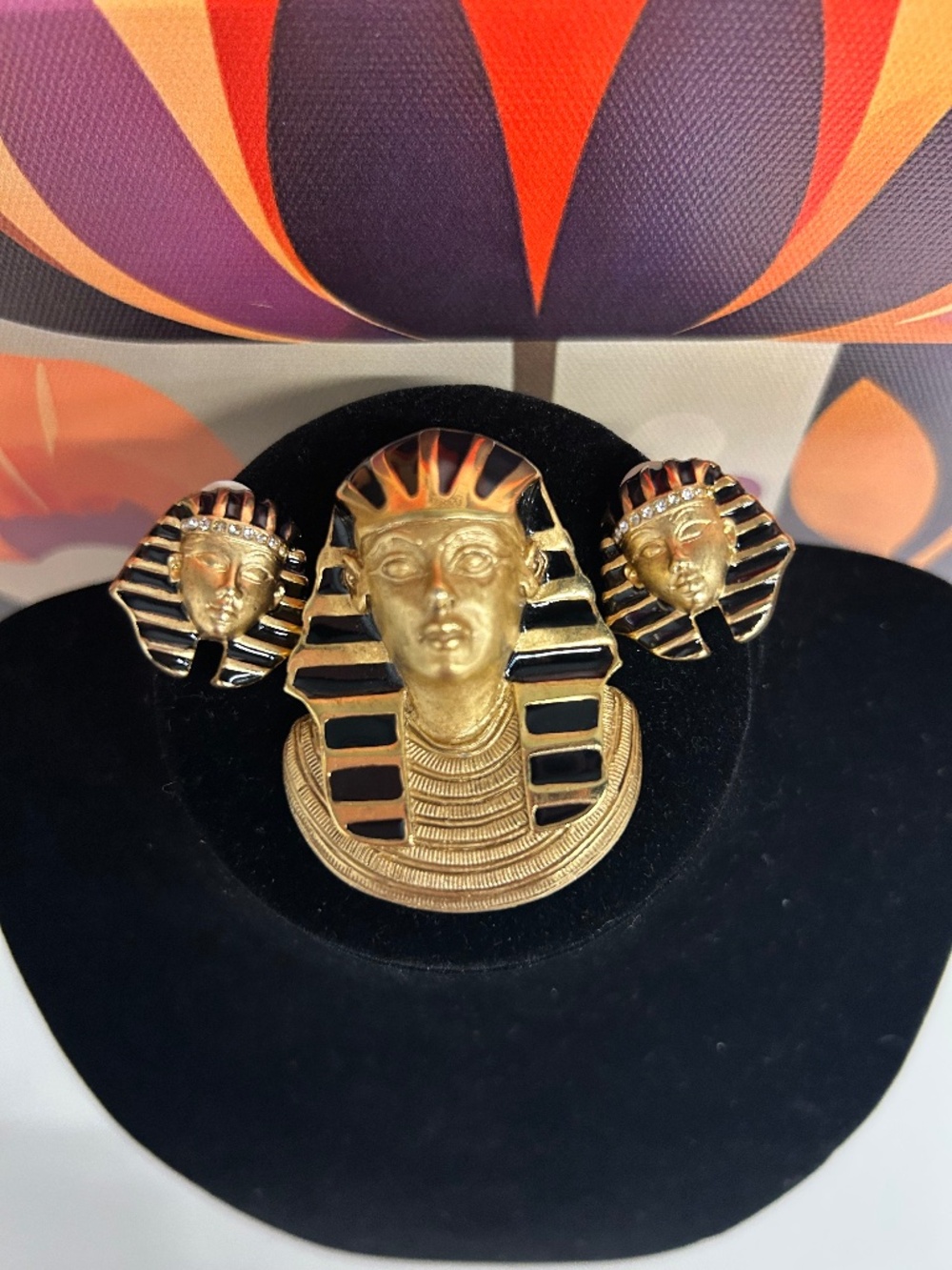 Vintage Erwin Pearl King Tut brooch/pendant and earrings